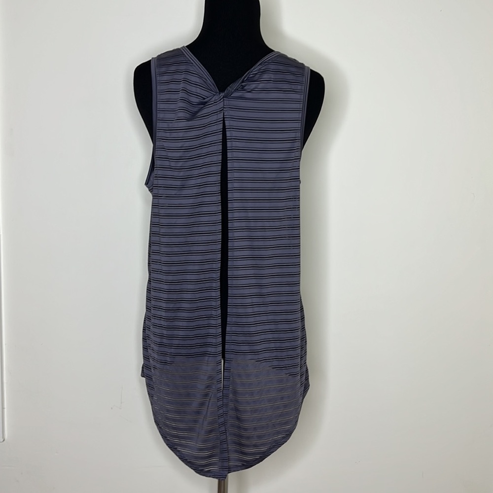 LULULEMON Meet Halfway Tank *Striped
In Moonwalk S - Picture 9 of 10